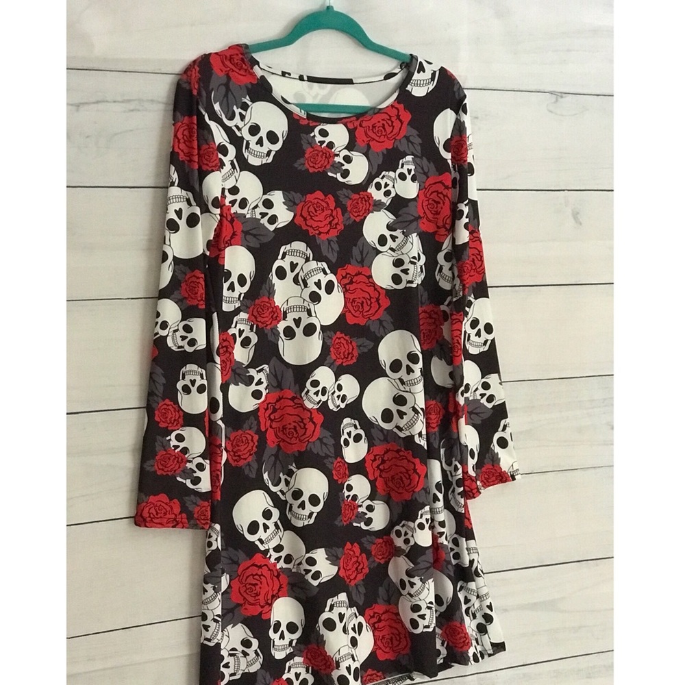 Skull 💀 & Roses 🌹 Long Sleeve Mini Dress